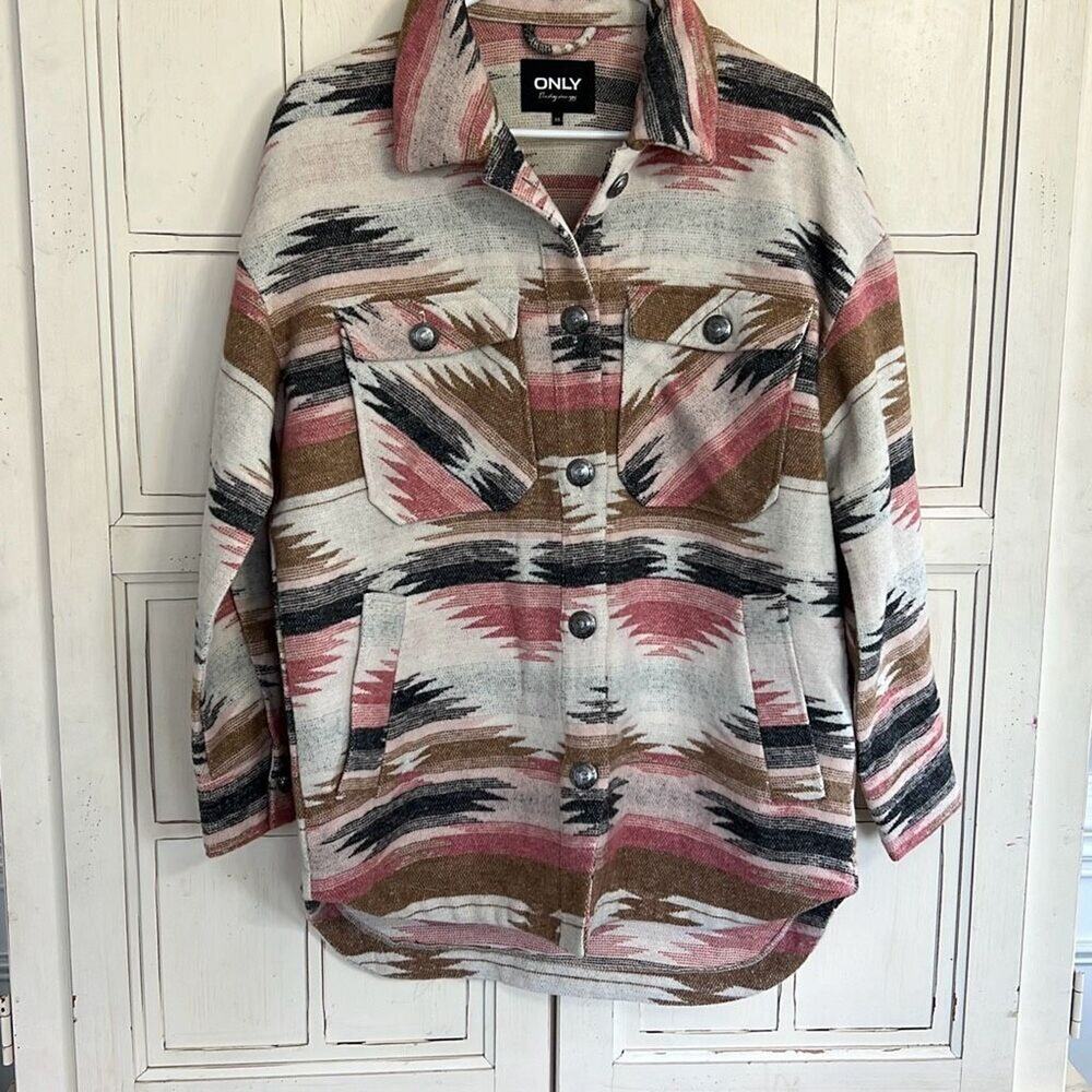 NWOT Only size XS southwestern style Shacket jacket top